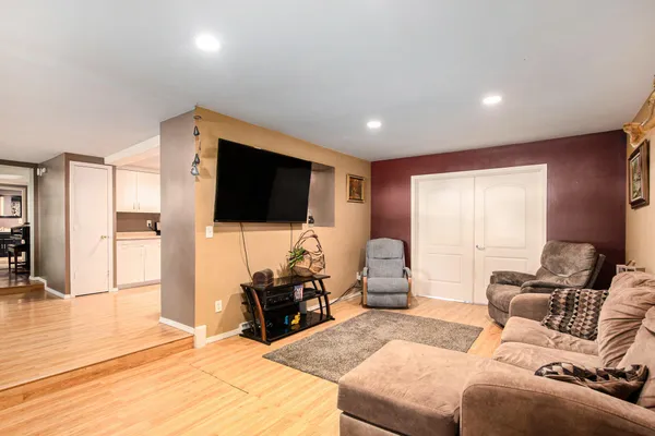 $199,900 | 1021 1st Street, Bangor, MI 49013