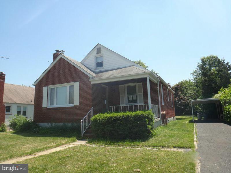 Exterior (Front)