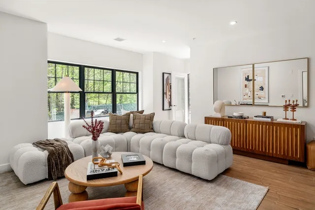 $729,900 | 20 Audubon Way, Unit 109, Canton, MA 02021