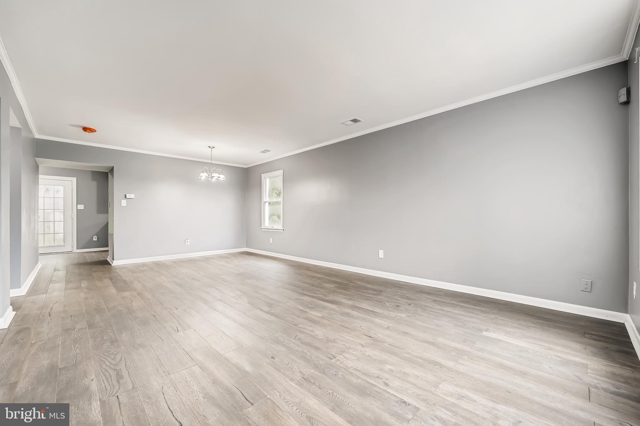 5733 Van Dyke Road Baltimore, MD 21206 - Photo 5 of 28