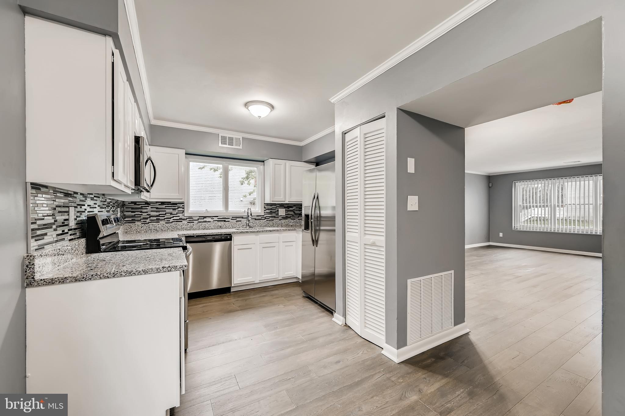 5733 Van Dyke Road Baltimore, MD 21206 - Photo 8 of 28
