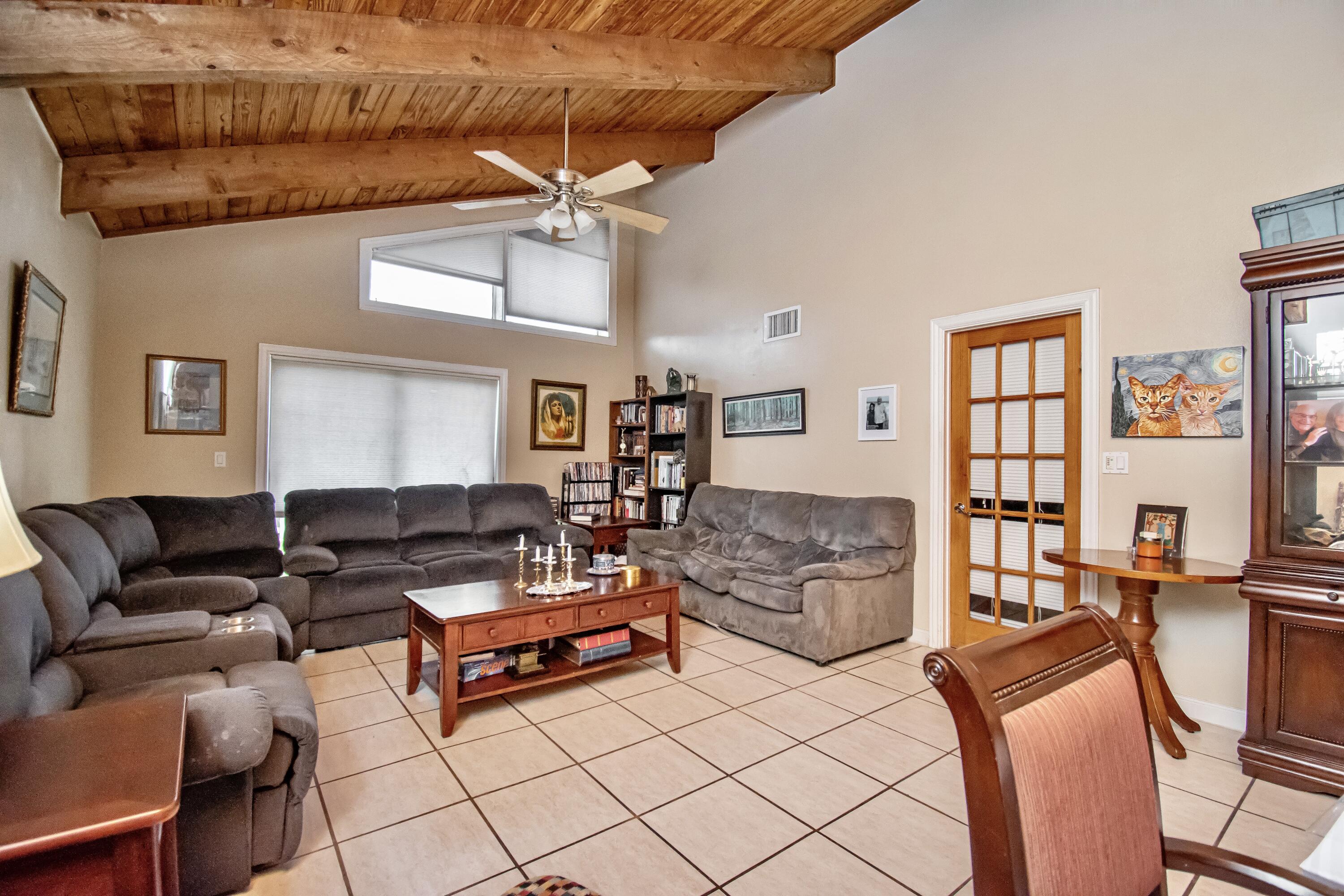 21566 Arbor Way Boca Raton, FL 33433 - Photo 17 of 40 E535B142-410A-48EB-9275-1AAA11A7C6CD