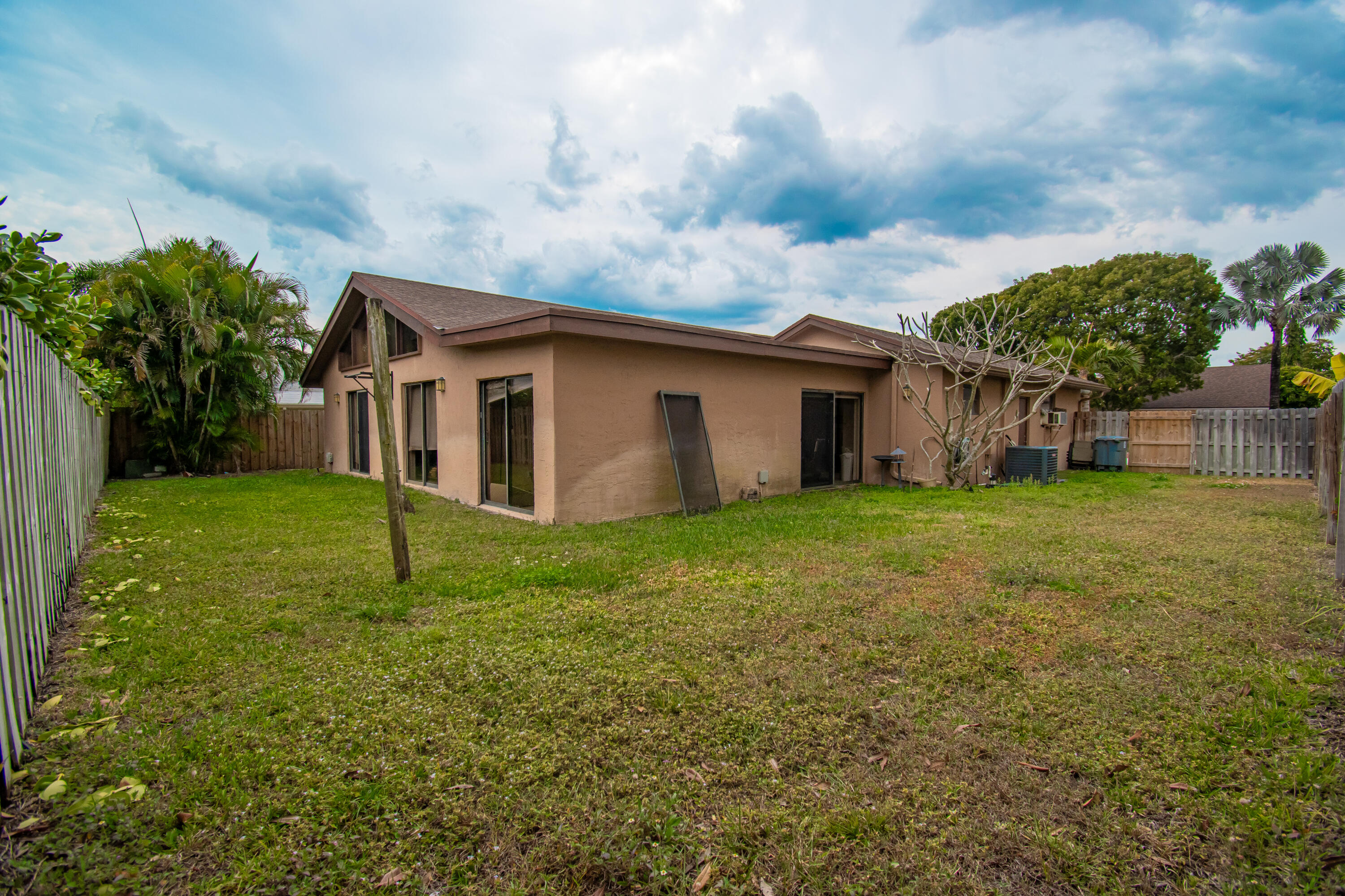 21566 Arbor Way Boca Raton, FL 33433 - Photo 36 of 40 601383F7-1460-4B26-BABA-394A8E3F7789
