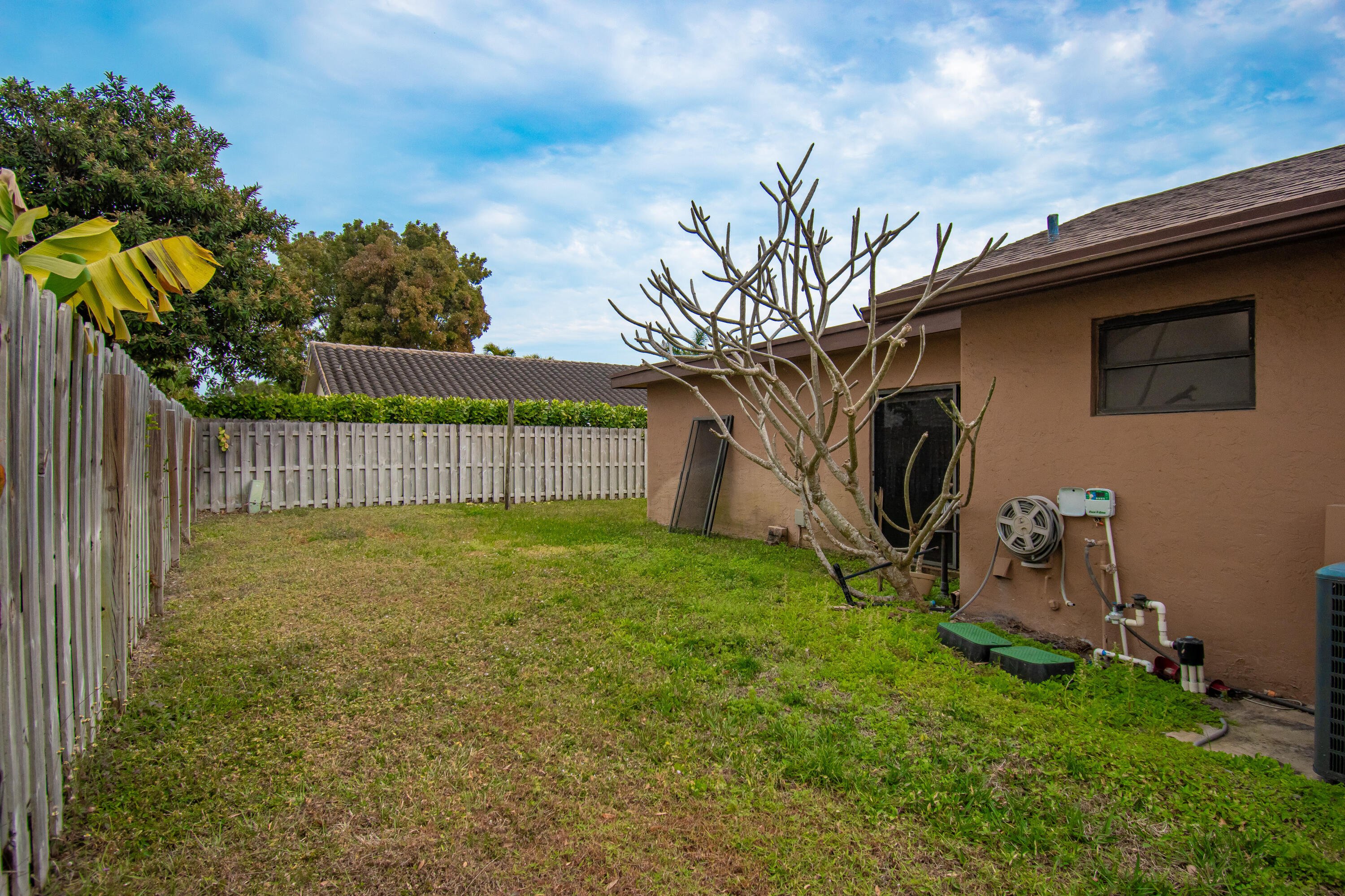 21566 Arbor Way Boca Raton, FL 33433 - Photo 38 of 40 6A67EE7A-84DC-4277-8D8A-D70A202D828C