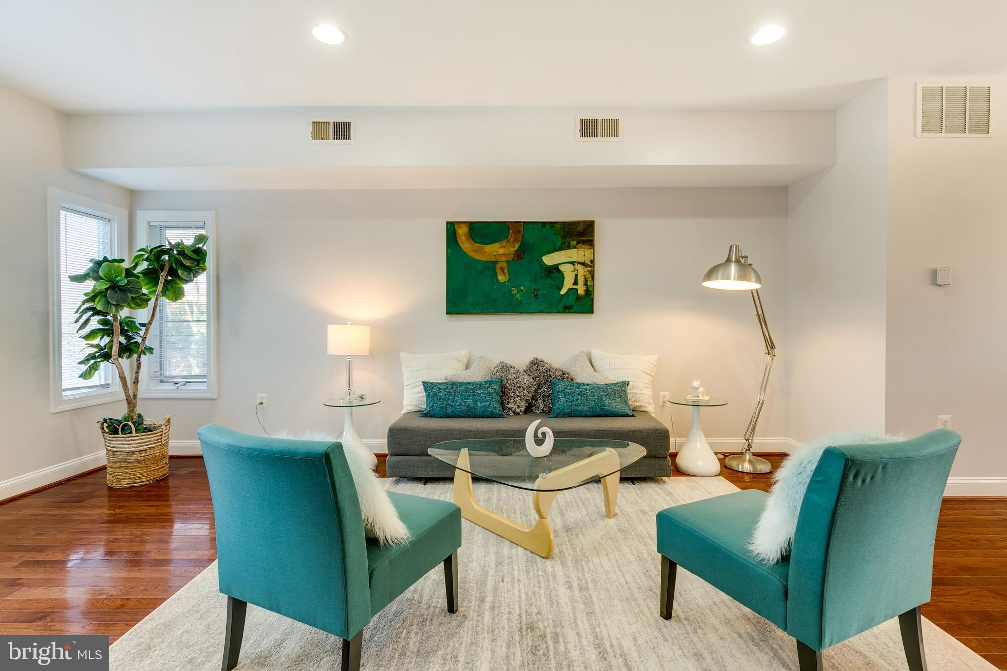 1384 Talbert Court Southeast, Unit A Washington, DC 20020 - Photo 19 of 42 LIVING VIEW (VIEW I)