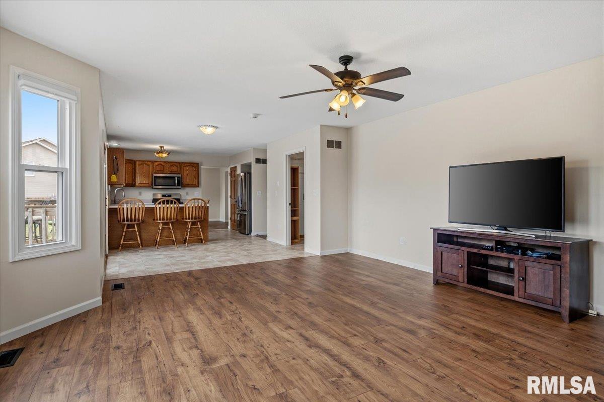 405 Eagle Ridge Drive Chatham, IL 62629 - Photo 19 of 54