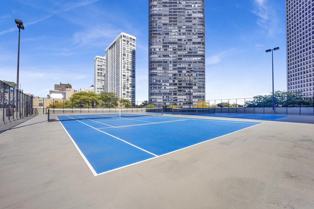 5320 North Sheridan Road, Unit 708 Chicago, IL 60640 - Photo 19 of 19 a view of a tennis court