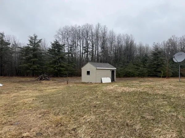 $124,900 | 8211 West Moorestown Road, Manton, MI 49663