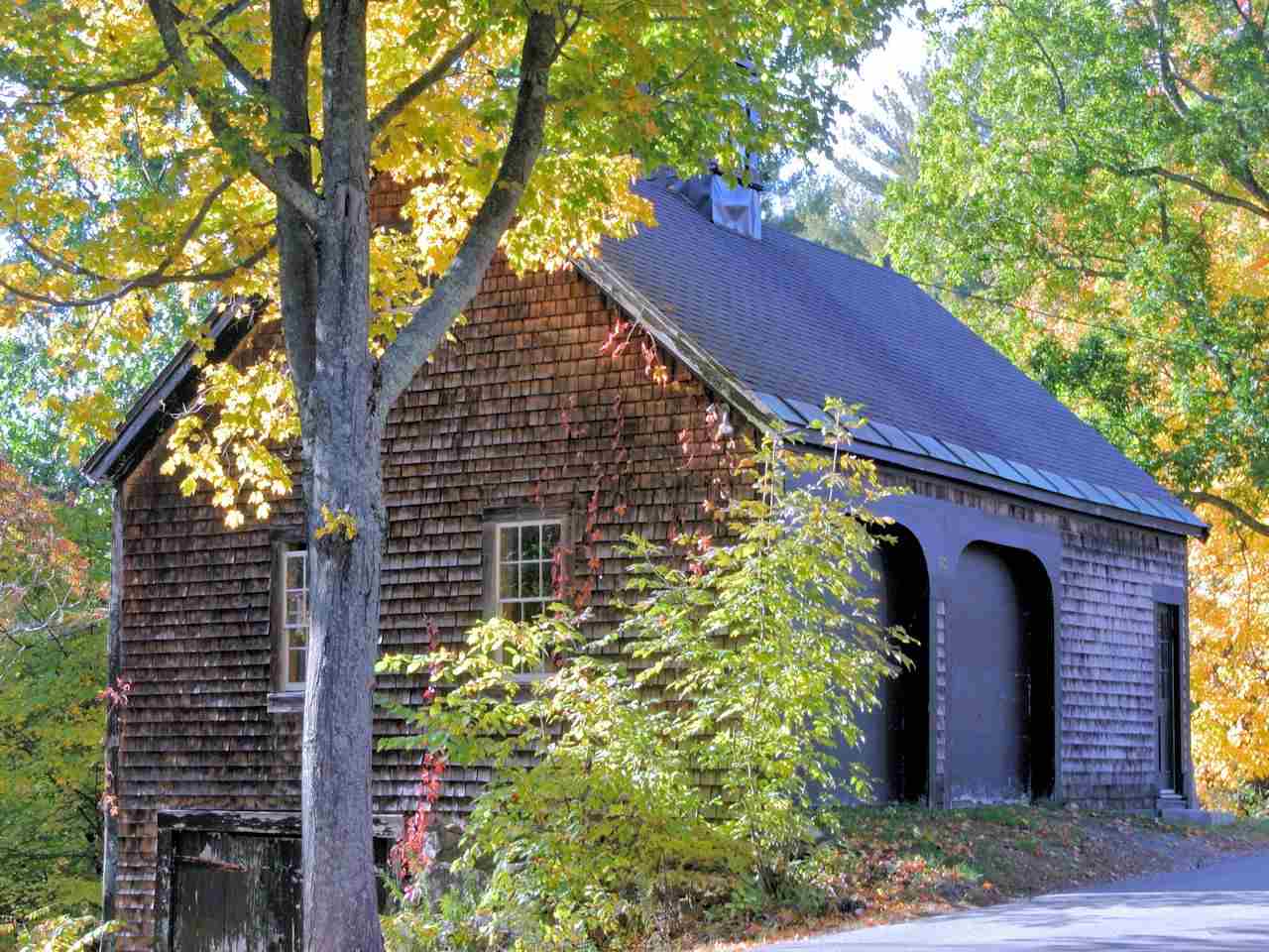 112 Lane Road Candia, NH 03034 - Photo 4 of 38