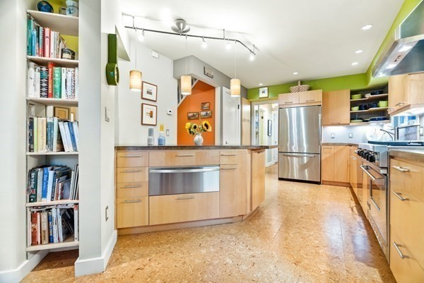 39 Westchester Road Boston, MA 02130 - Photo 11 of 34