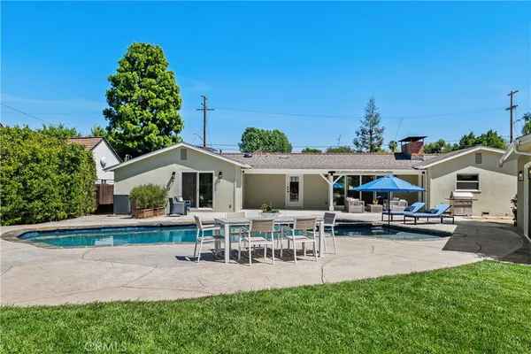 $2,200,000 | 5823 Lubao Avenue, Woodland Hills, CA 91367