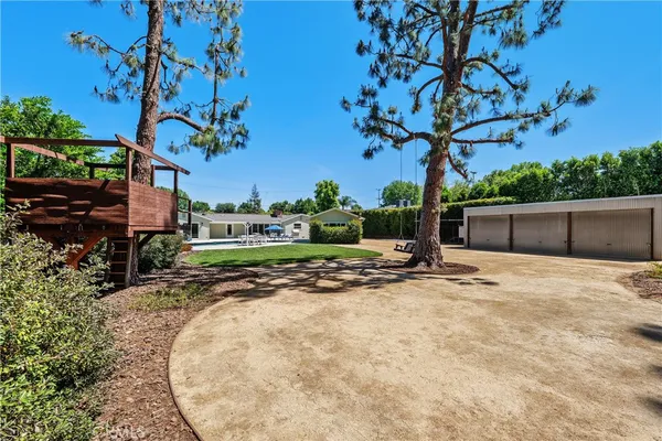 $2,200,000 | 5823 Lubao Avenue, Woodland Hills, CA 91367