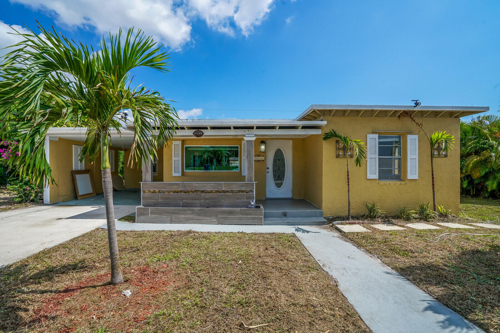 1136 West 7th Street Riviera Beach, FL 33404 - Photo 1 of 20 01_Image_1_mls