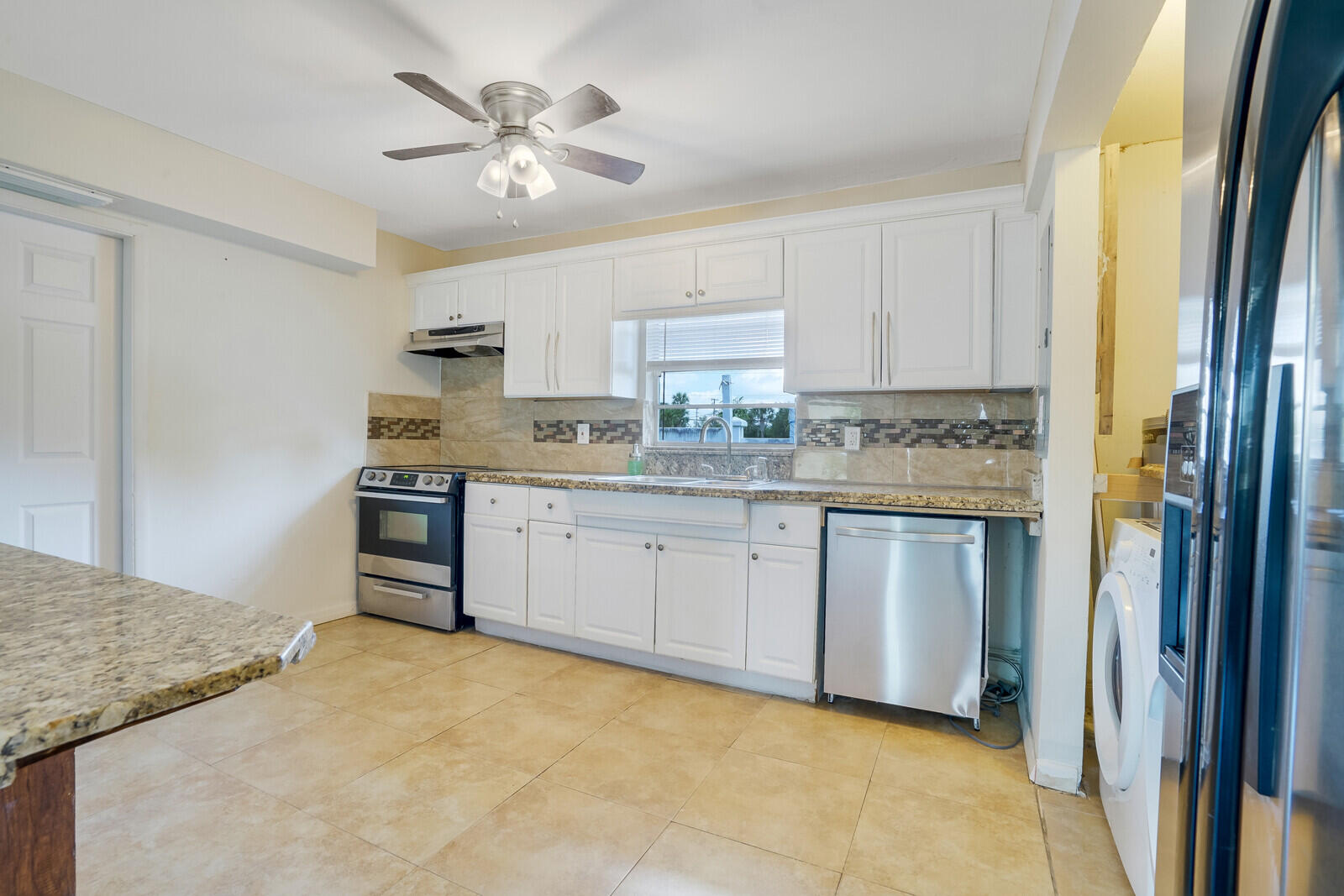1136 West 7th Street Riviera Beach, FL 33404 - Photo 9 of 20 09_Image_9_mls