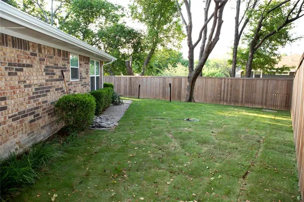 $2,300 | 1106 Lockridge, McKinney, TX 75069