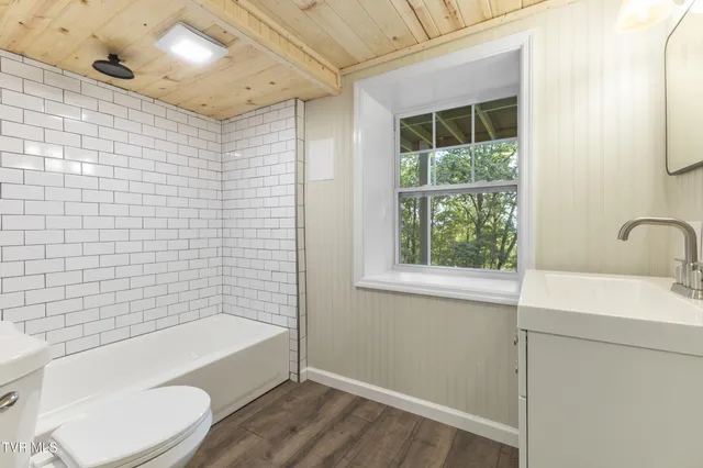 $429,000 | 1068 Mimosa Drive, Morristown, TN 37814