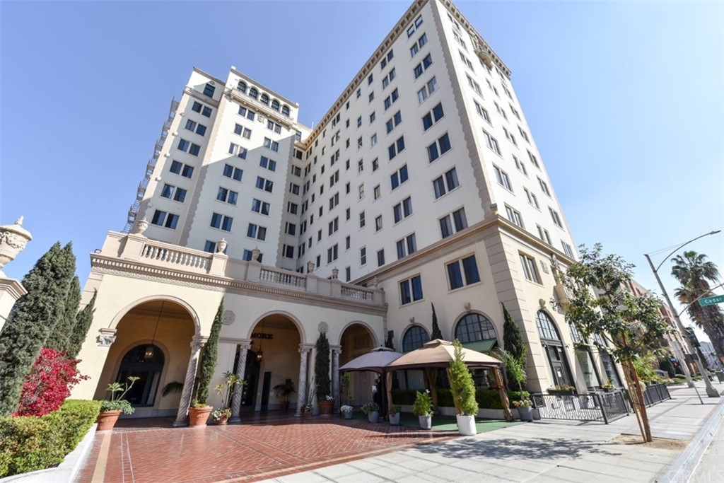 315 West 3rd Street, Unit 908 Long Beach, CA 90802 - Photo 1 of 1
