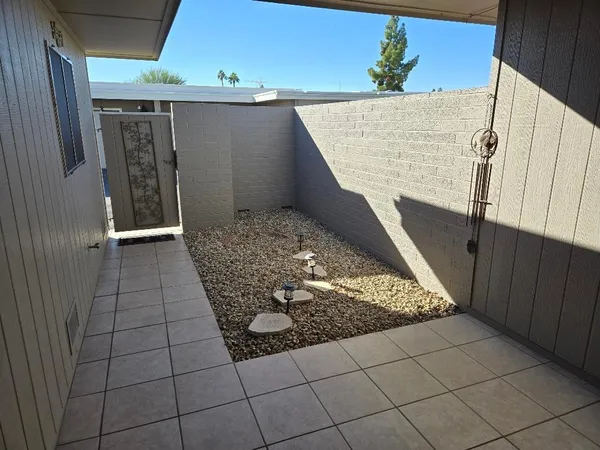 $1,250 | 10105 West Campana Drive, Sun City, AZ 85351