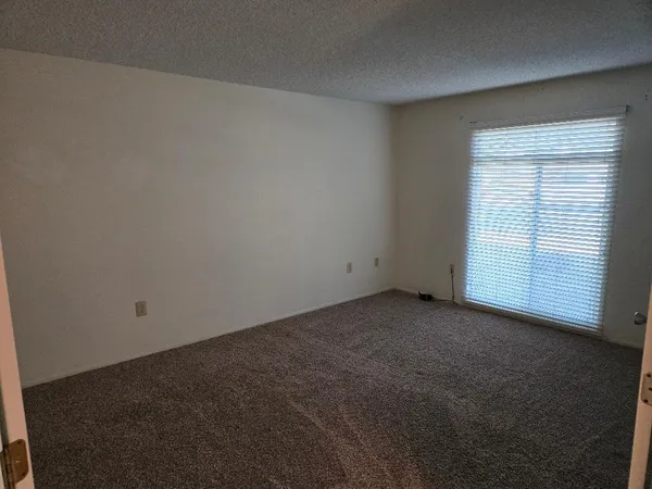 $1,250 | 10105 West Campana Drive, Sun City, AZ 85351