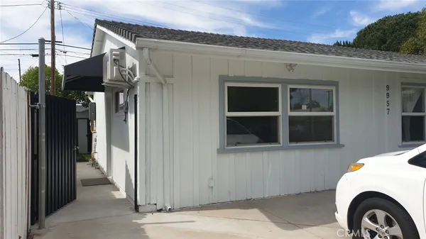 $1,650 | 9957 Delco Avenue, Chatsworth, CA 91311