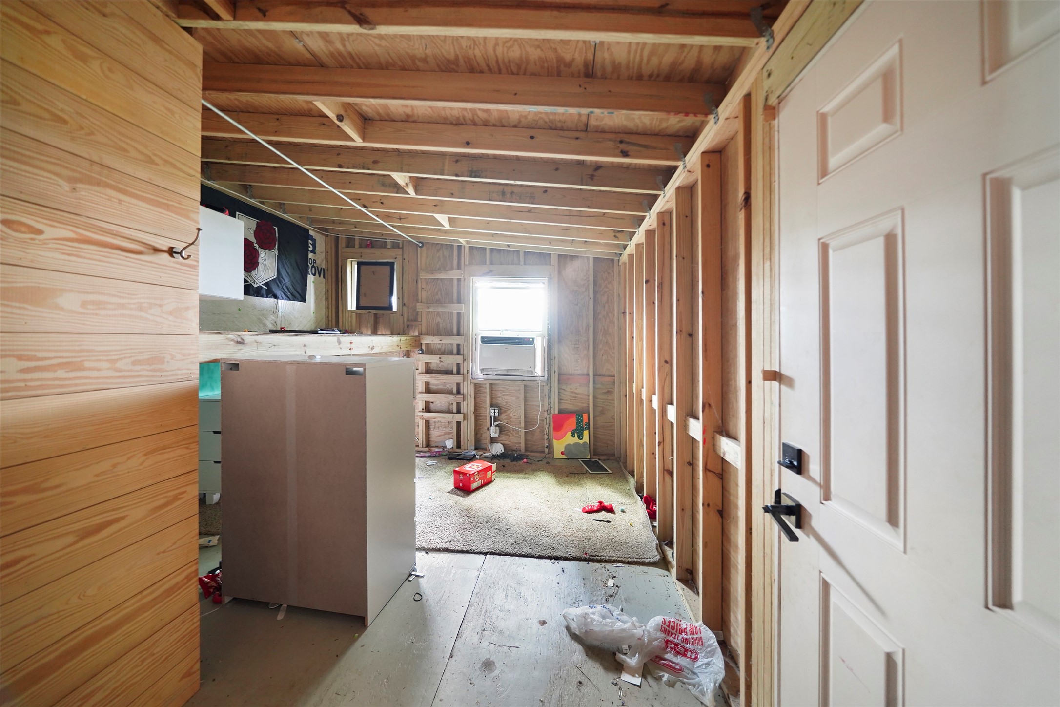 22111 Loblolly Road Tomball, TX 77377 - Photo 8 of 11 a utility room with dryer and washer