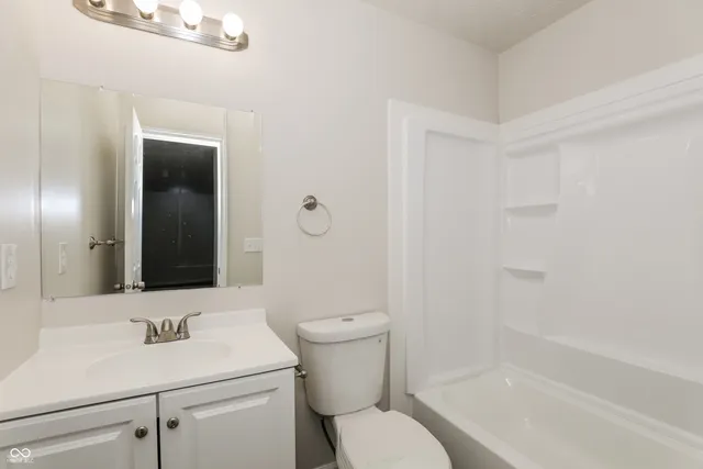 $2,085 | 9125 Timpani Way, Indianapolis, IN 46231