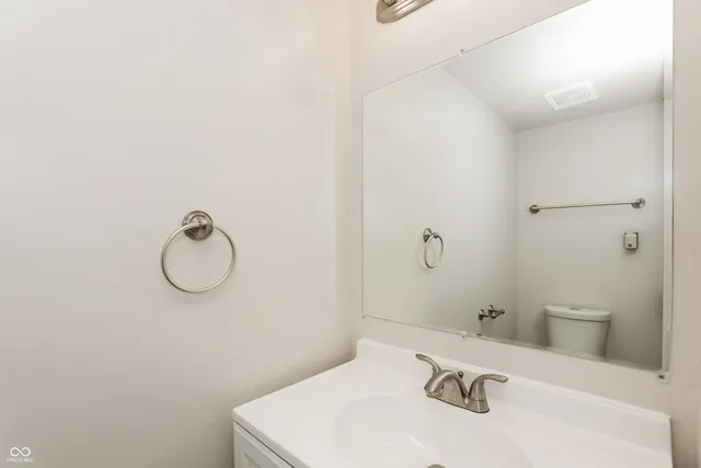 $2,085 | 9125 Timpani Way, Indianapolis, IN 46231