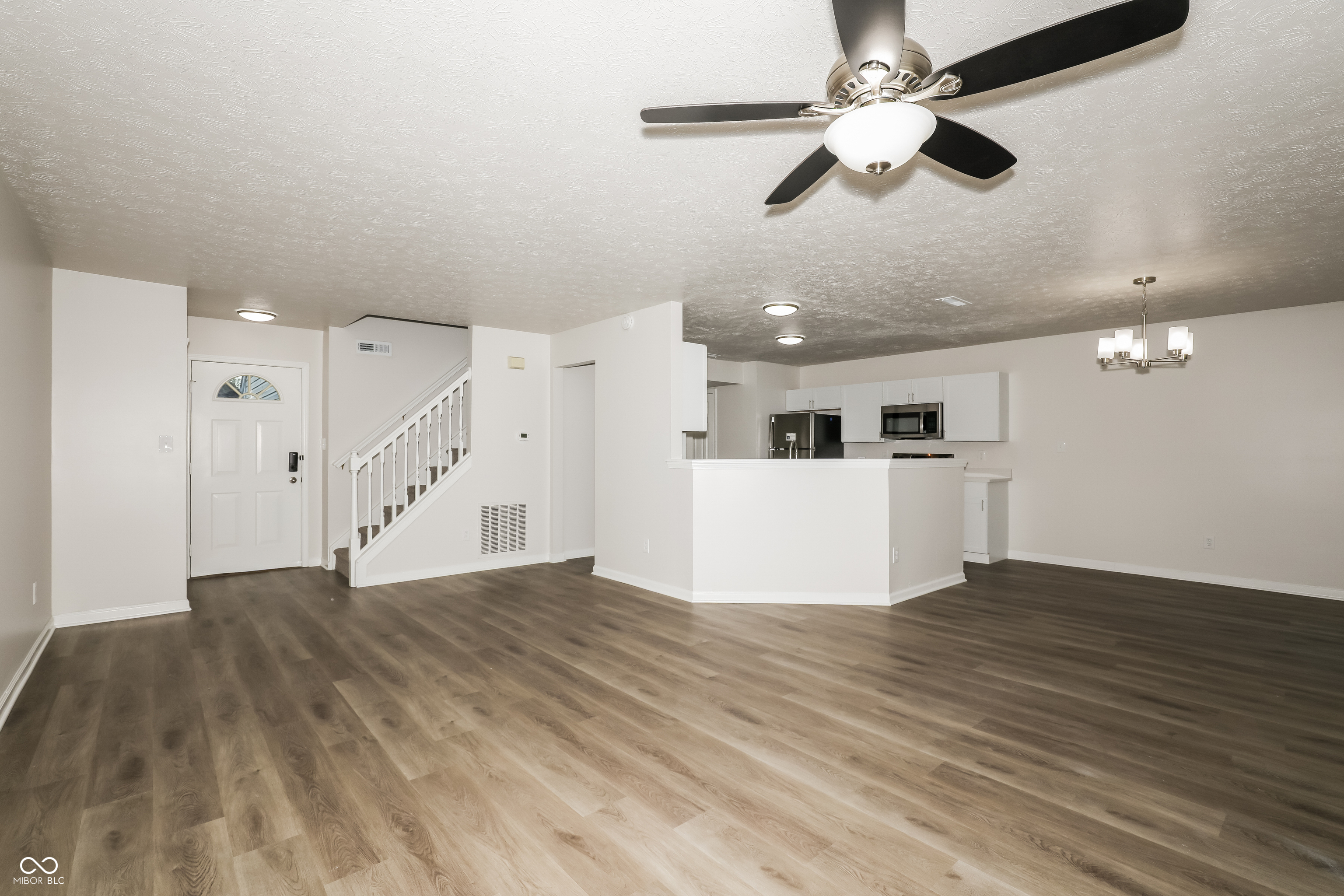 9125 Timpani Way Indianapolis, IN 46231 - Photo 4 of 17