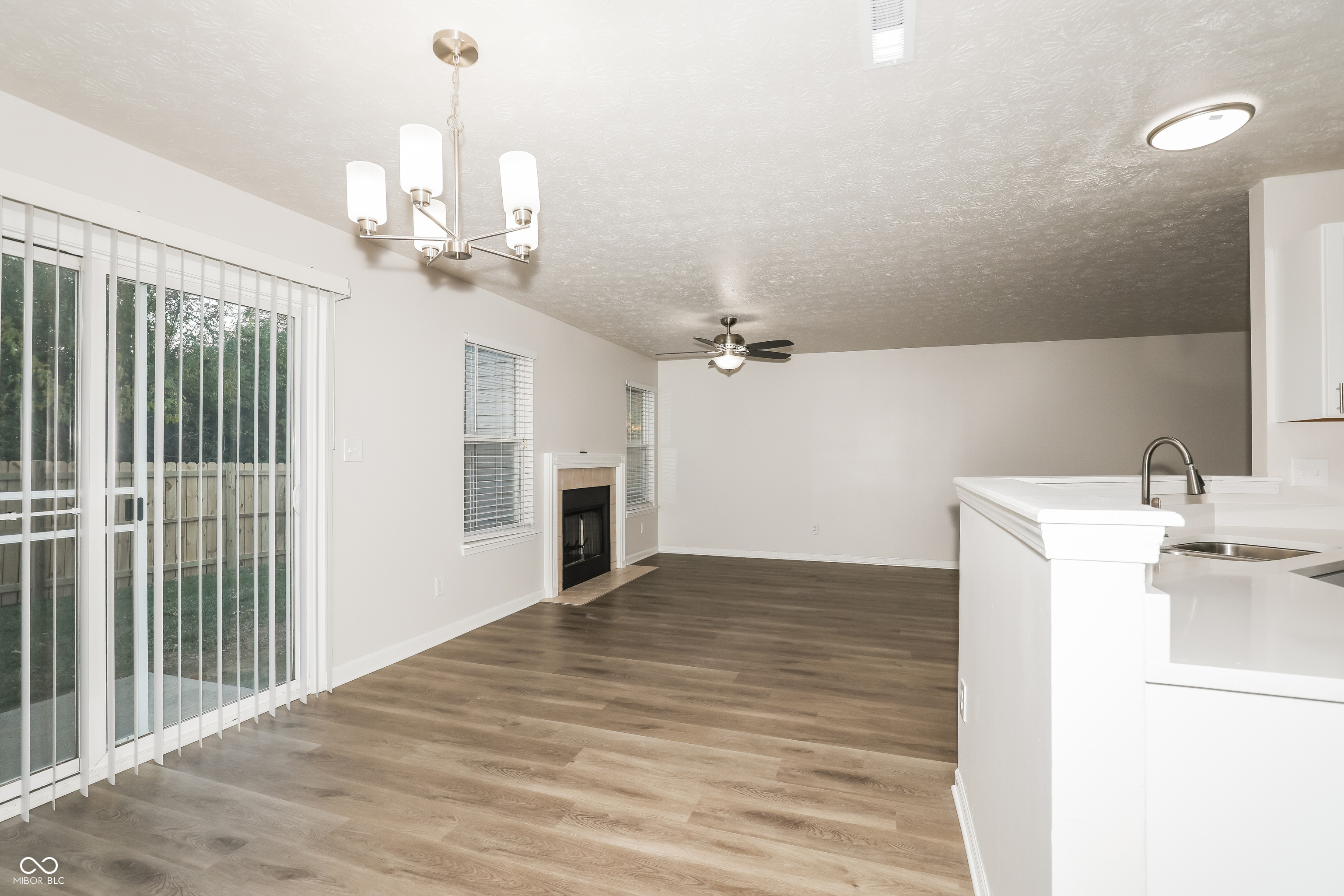 9125 Timpani Way Indianapolis, IN 46231 - Photo 5 of 17