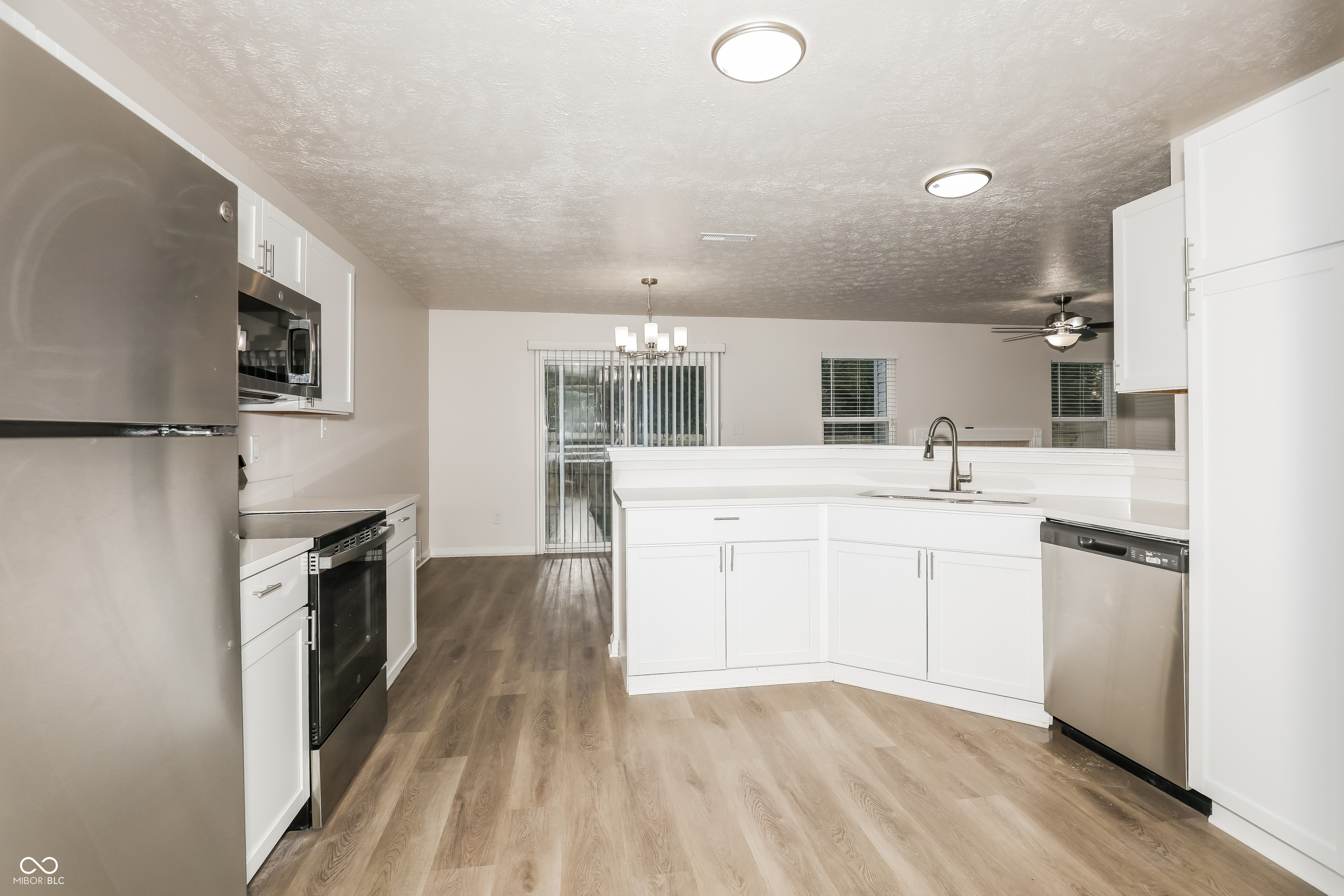 9125 Timpani Way Indianapolis, IN 46231 - Photo 6 of 17