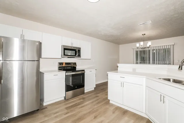 $2,085 | 9125 Timpani Way, Indianapolis, IN 46231