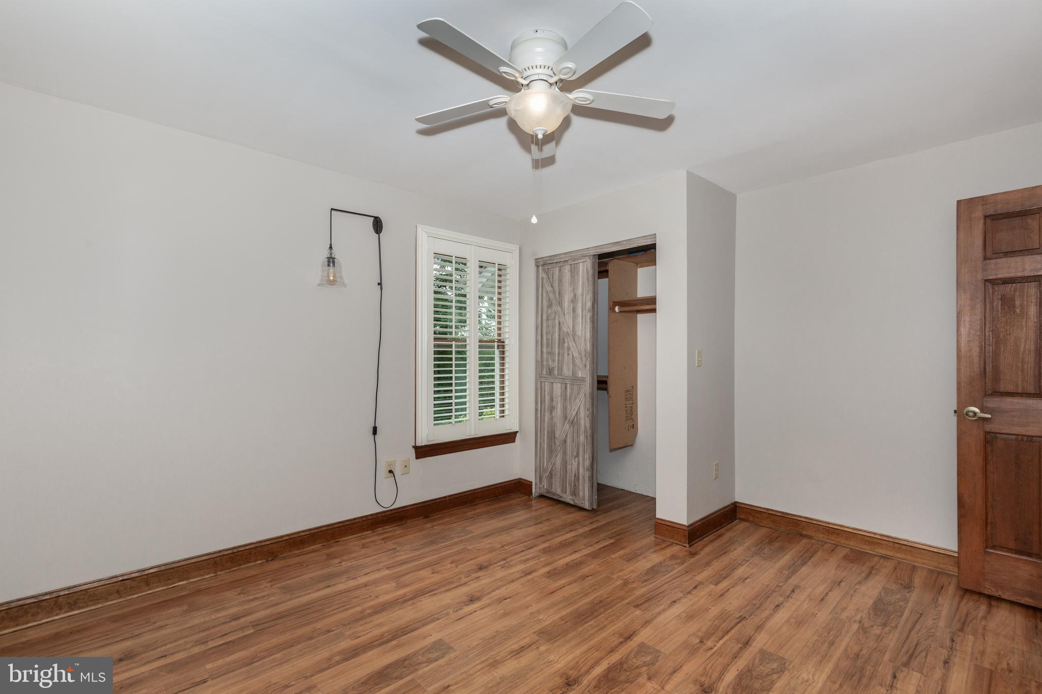 15 Ridgeview Drive Westminster, MD 21157 - Photo 27 of 77 1st floor bedroom