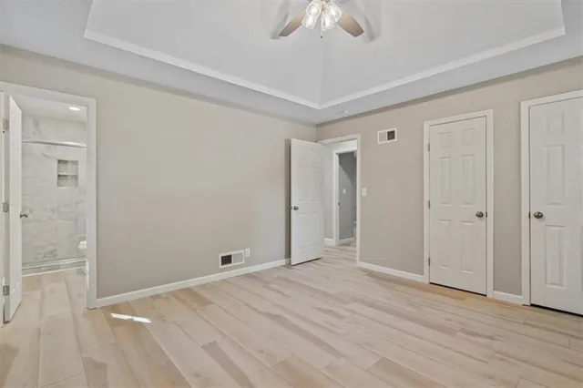 $395,000 | 7805 Long Avenue, Lenexa, KS 66216