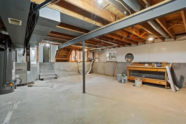 $395,000 | 7805 Long Avenue, Lenexa, KS 66216