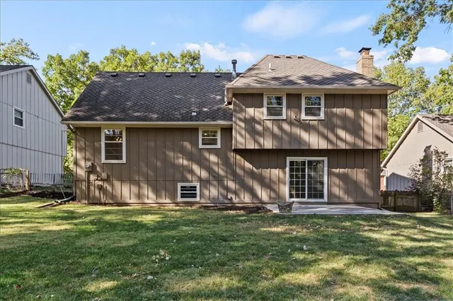 $395,000 | 7805 Long Avenue, Lenexa, KS 66216
