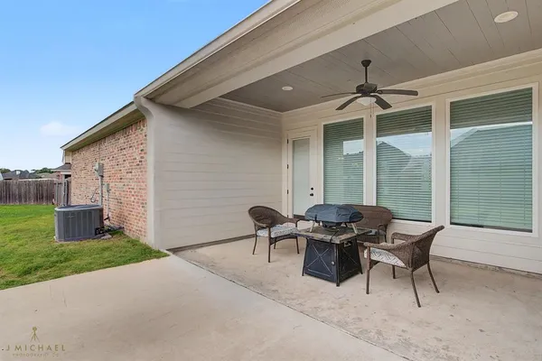 $324,900 | 609 Stowe Circle, Benton, LA 71006