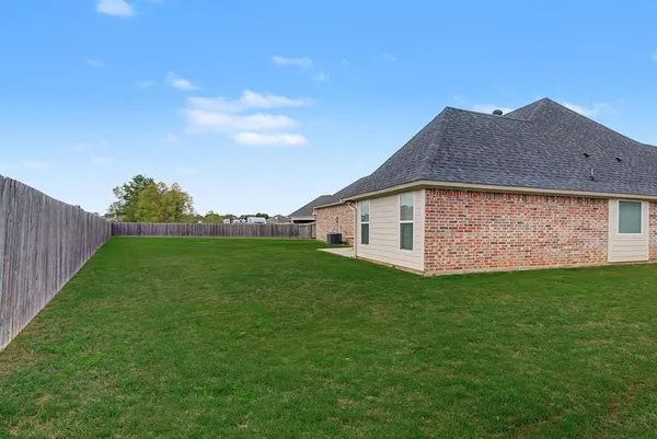 $324,900 | 609 Stowe Circle, Benton, LA 71006