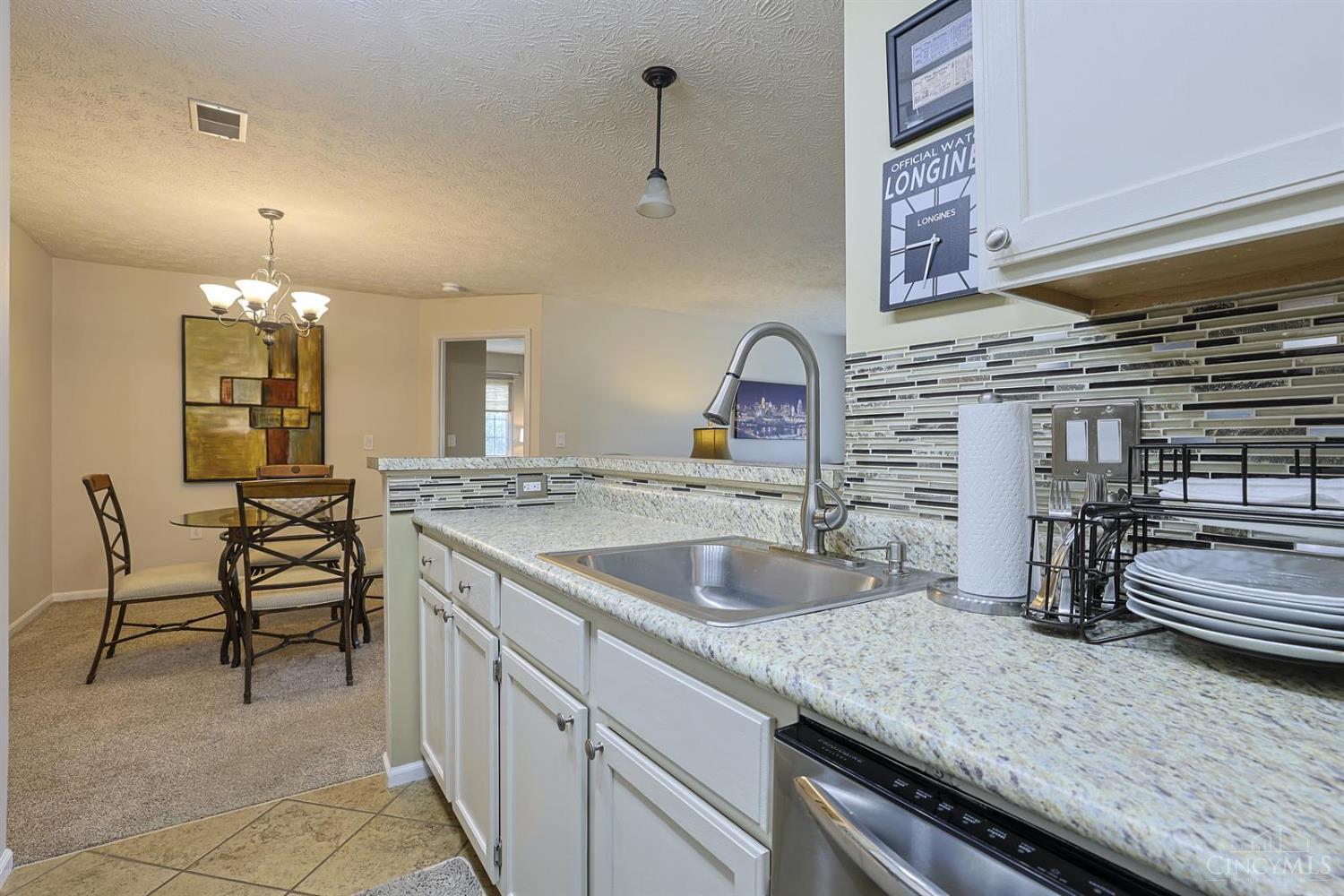 7394 Ridgepoint Drive, Unit 2 Cincinnati, OH 45230 - Photo 13 of 31 Gallery Image 13