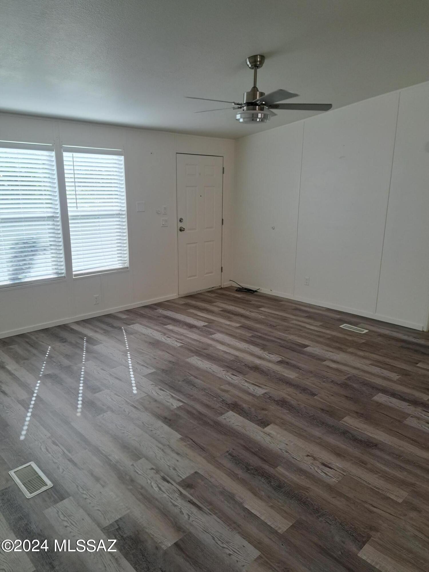 5741 West Rocking Cir Street Tucson, AZ 85713 - Photo 8 of 27 20240928_093359