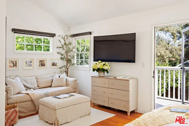 $1,799,000 | 2204 Stanley Hills Drive, Los Angeles, CA 90046