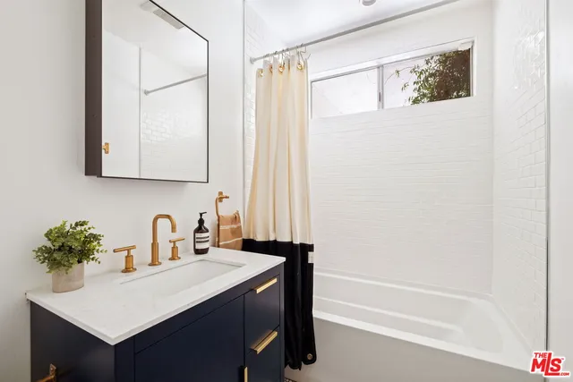 $1,799,000 | 2204 Stanley Hills Drive, Los Angeles, CA 90046