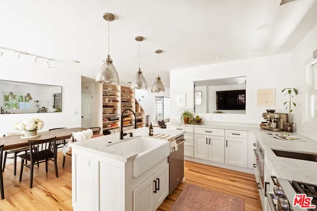 $1,799,000 | 2204 Stanley Hills Drive, Los Angeles, CA 90046