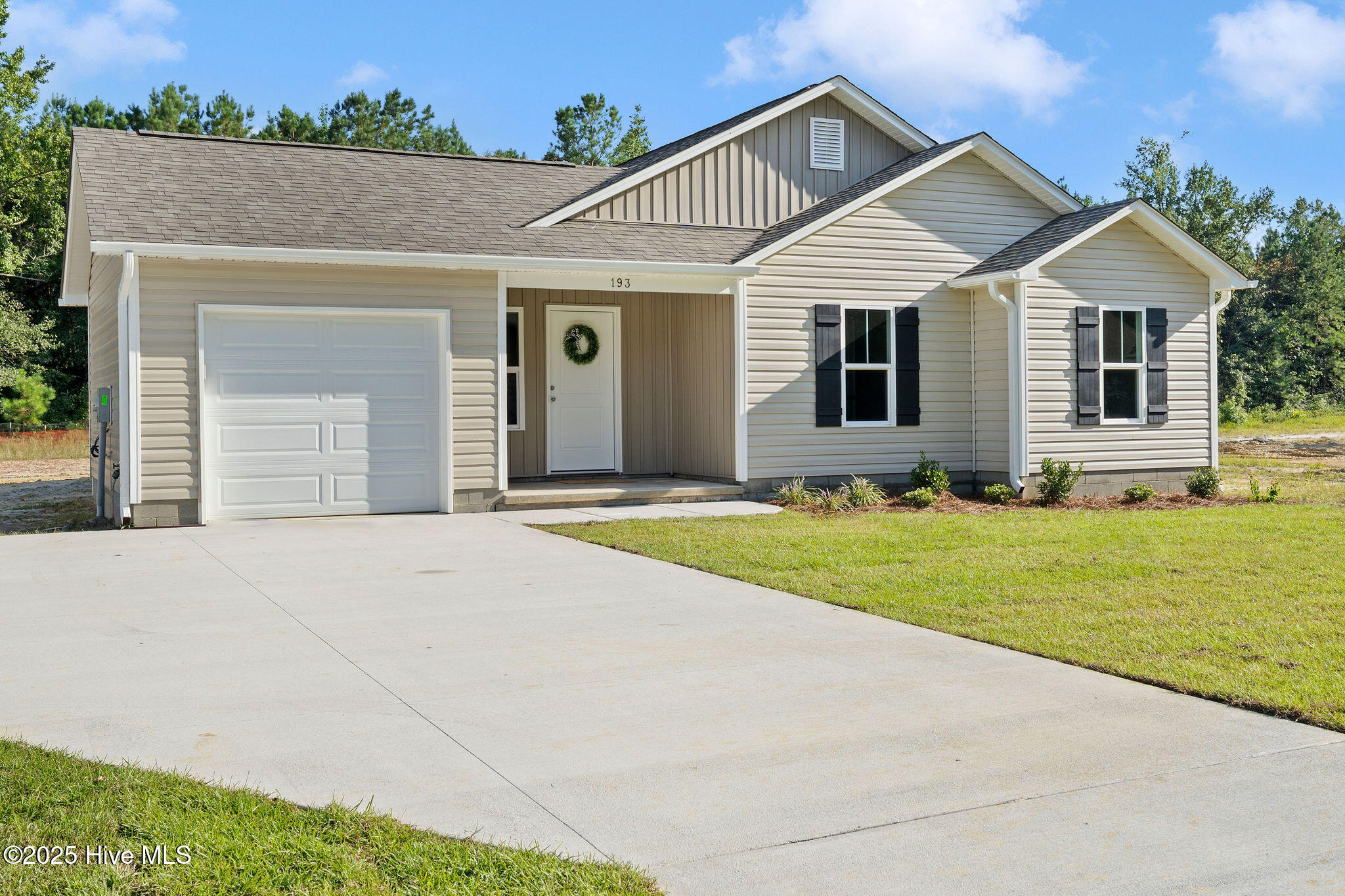 193 Montague Road Currie, NC 28435 - Photo 2 of 29 front of house