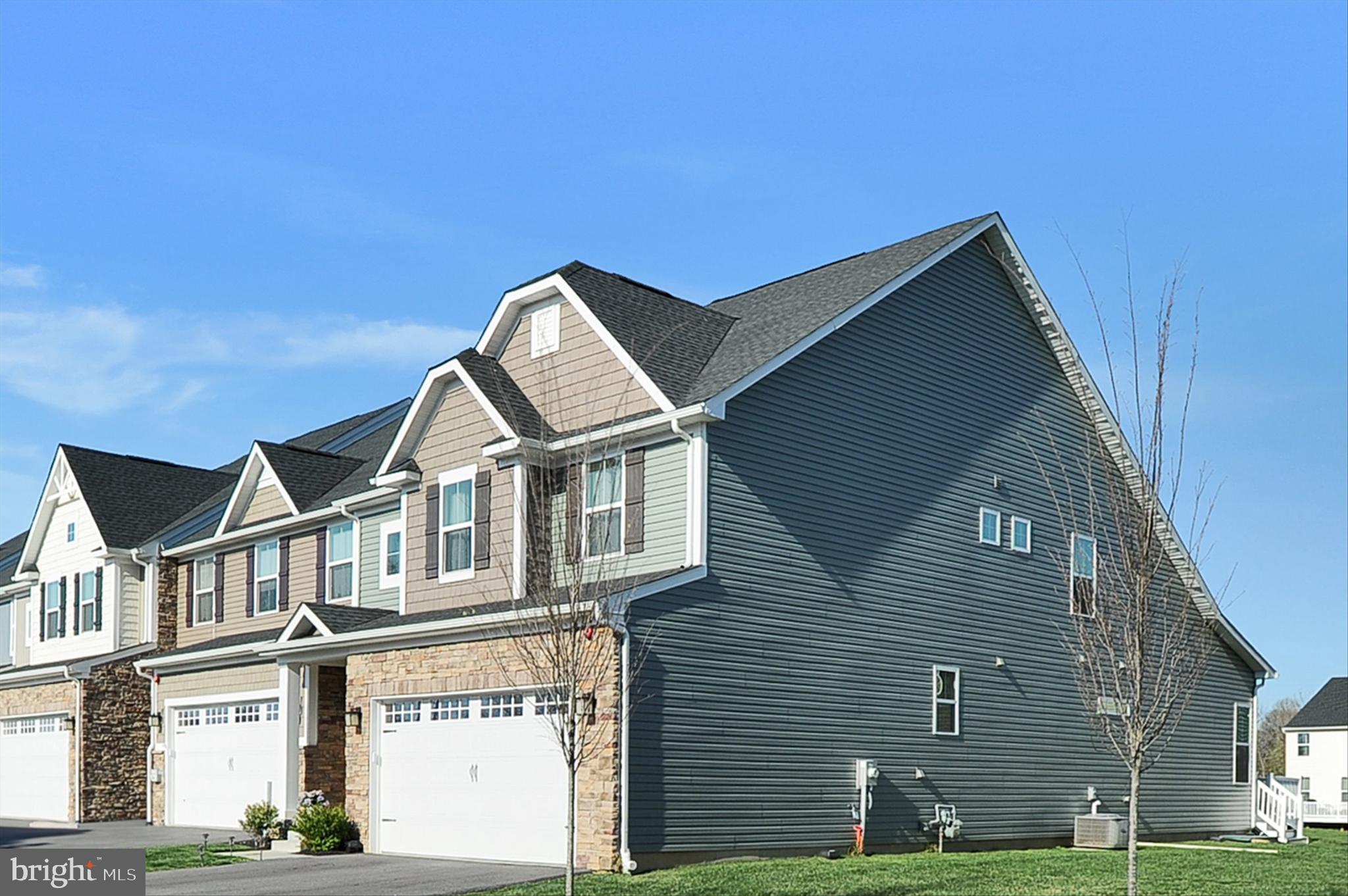 739 Cascade Way Kennett Square, PA 19348 - Photo 2 of 76