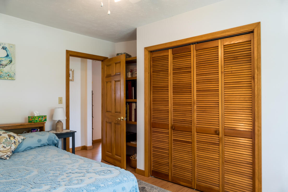 800 North Road Yarmouth, ME 04096 - Photo 25 of 60 34-2nd bedroom (3 of 3)