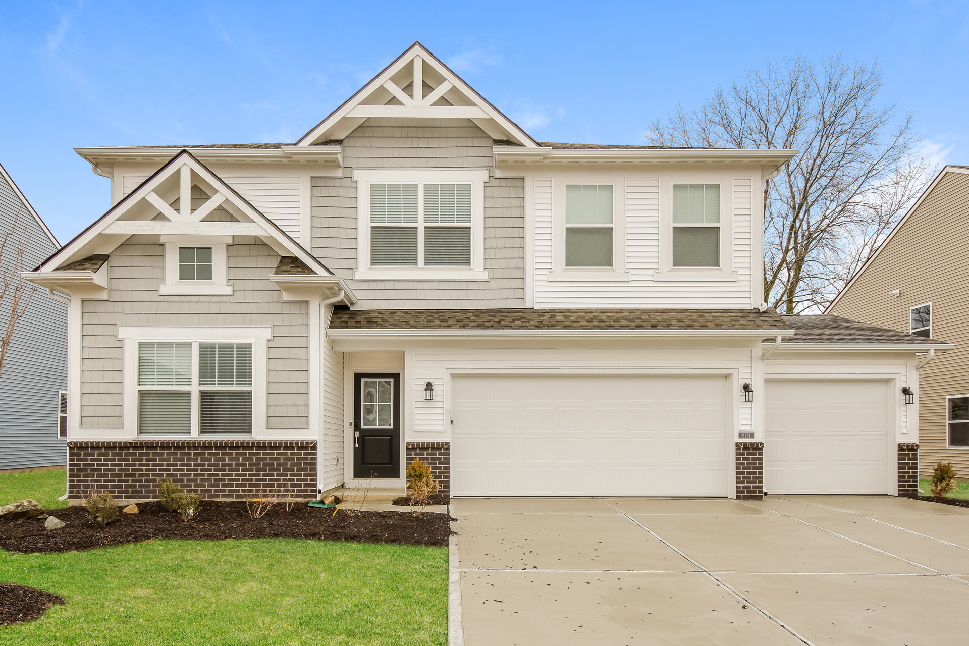 9174 Larson Drive Pendleton, IN 46064 - Photo 1 of 17