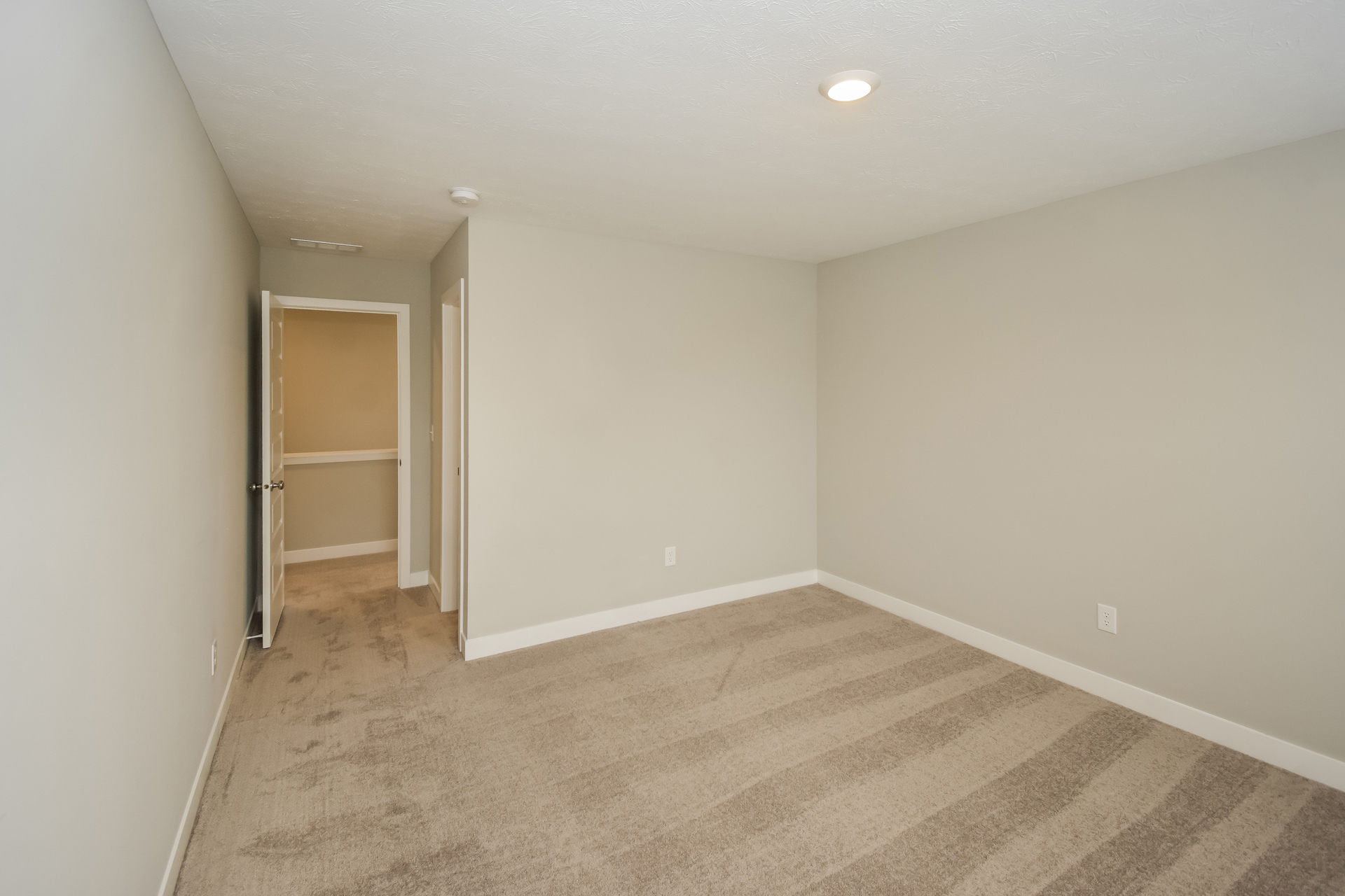 9174 Larson Drive Pendleton, IN 46064 - Photo 14 of 17