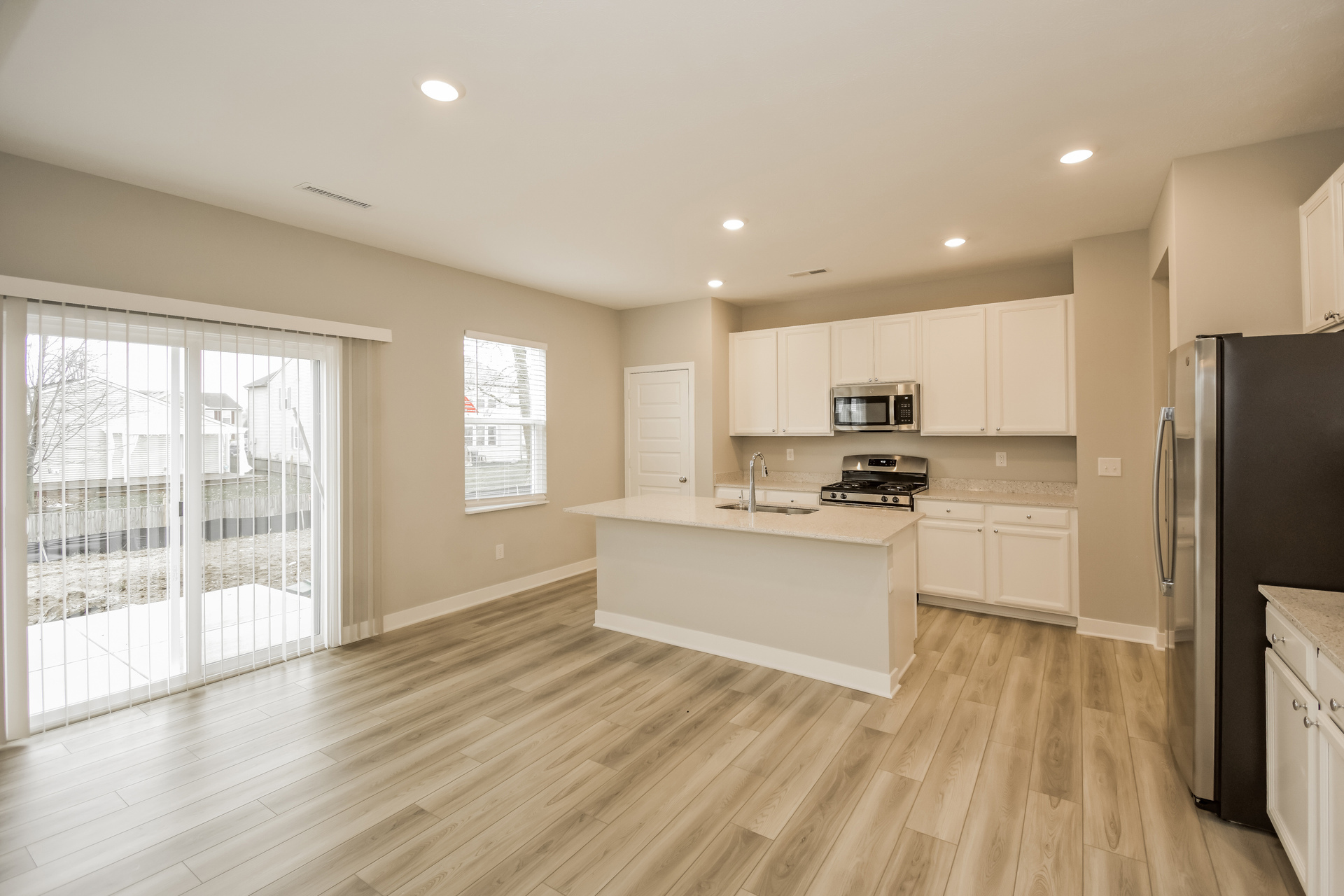 9174 Larson Drive Pendleton, IN 46064 - Photo 5 of 17