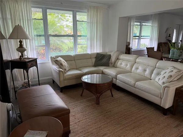 $949,999 | 4620 7th Avenue West, Bradenton, FL 34209