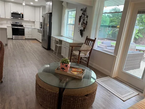 $949,999 | 4620 7th Avenue West, Bradenton, FL 34209